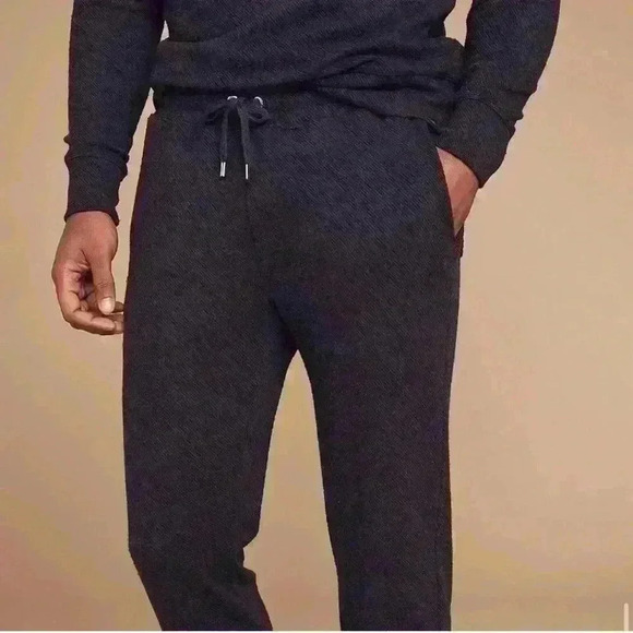 Legend Sweatpant in Heathered Black Twill - Picture 4 of 6